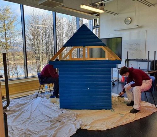 Scqf Level 5 Foundation Apprentices At St Modans Building A Play House